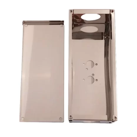 Caja-protectora-abierta-instalacion-exterior-Autoterm-air-4D-ANTIGUA-PLANAR-44D-calefaccion-estacionaria-camper Caja-protectora-abierta-instalacion-exterior-Autoterm-air-4D-ANTIGUA-PLANAR-44D-calefaccion-estacionaria-camper